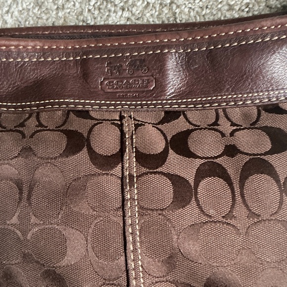 Coach cross body/ shoulder bag - Picture 2 of 5